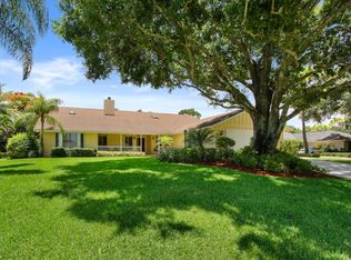 6282 Wood Lake Rd, Jupiter, FL 33458