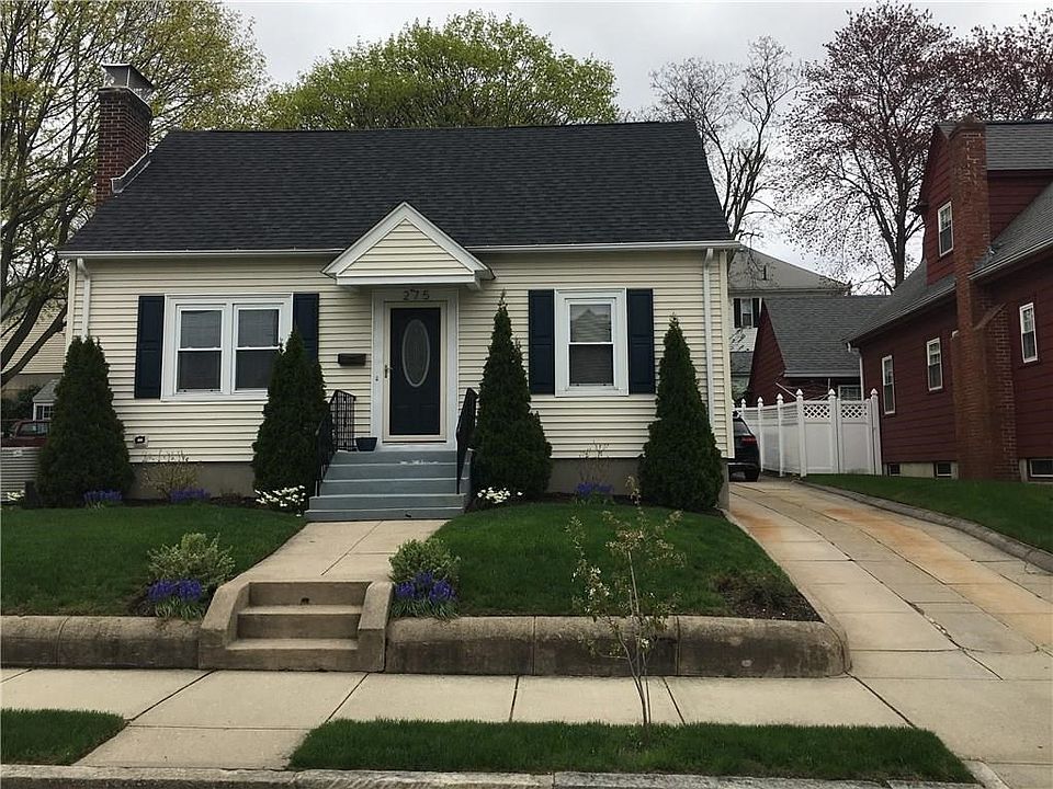 Welcome home to 275 Nelson Street!