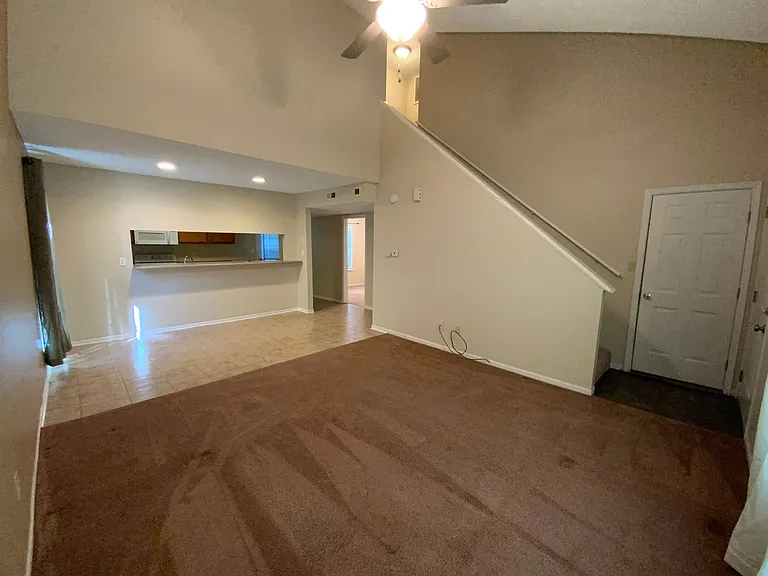 1605 Steamboat Ln — Photo 47