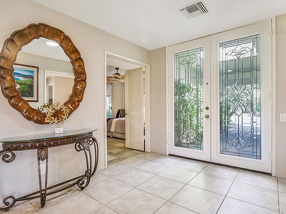 3rd image of 31 Stanford Dr