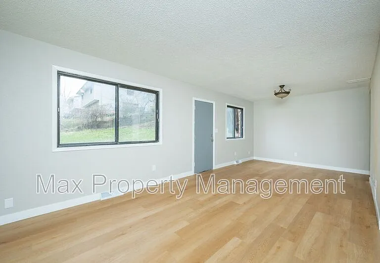 4003 Indianapolis Ave — Photo 8