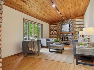 2712 Dalridge Cir, Burnsville, MN 55337