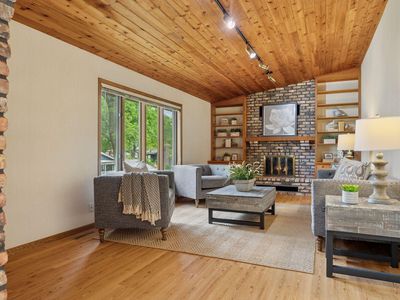 2712 Dalridge Cir, Burnsville, MN, 55337