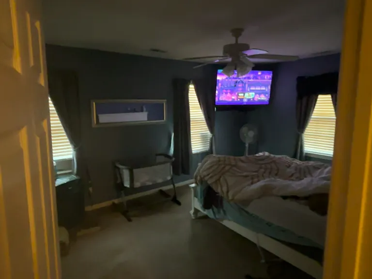 214 Newstead Dr — Photo 5