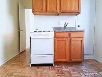 Rented by City Connections Realty