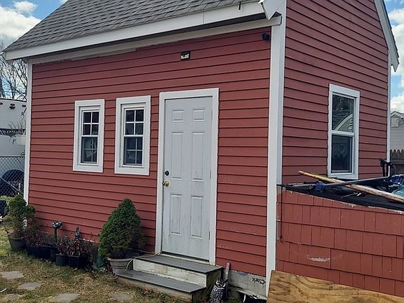 4th image of 76 Ralph Mann Dr