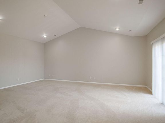 4th image of 40460 Bay Harbor Ln