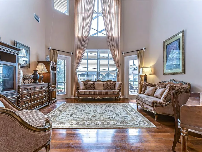 10602 Cayman Isle Ct — Photo 17