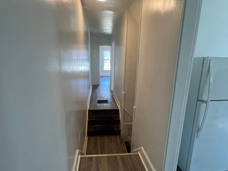 302.5 N Summit St #302.5 — Photo 4