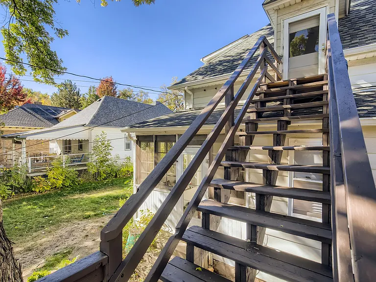 528 Pratt St — Photo 26
