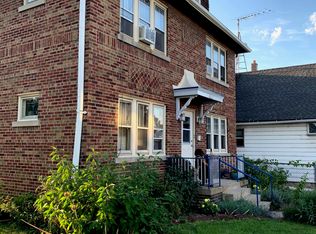 2691 S 9th Pl APT 1, Milwaukee, WI 53215