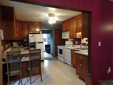 804 S Conklin Ave, Sioux Falls, SD 57103 | Zillow