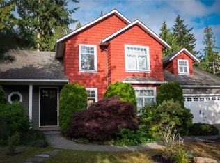 907 Savary Dr, Qualicum Beach, BC V9K 1R7