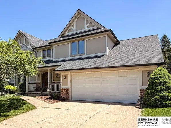 1227 N 161st Cir, Omaha, NE 68118