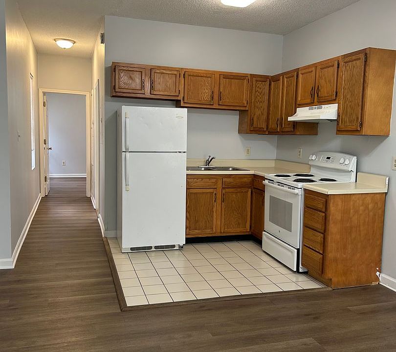 1st image of 250 W Main St #2