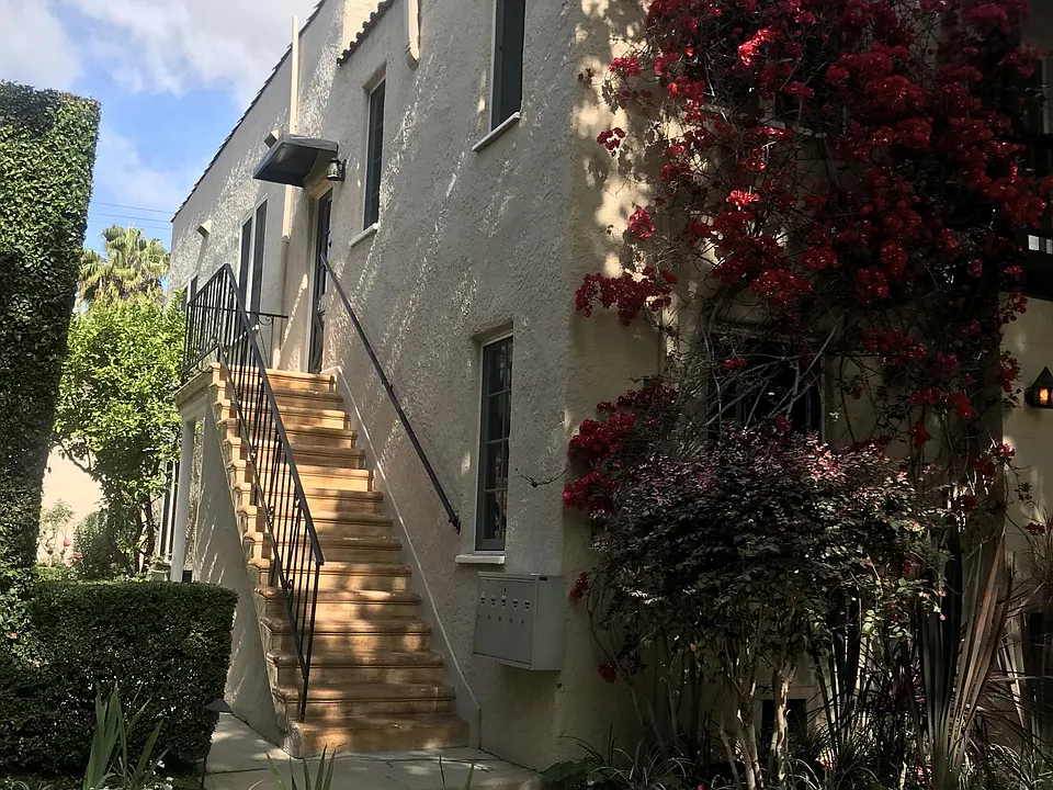 Upstairs front unit
