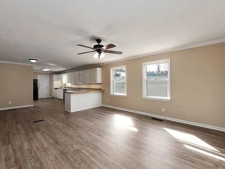 16 Sunvalley Dr — Photo 4