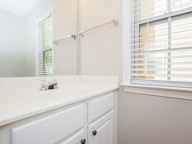 421 Citronelle Dr — Photo 14