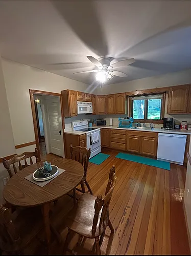 92 Schiller Rd Photo 1