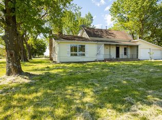 1024 E Minnehaha Rd, Nixa, MO 65714