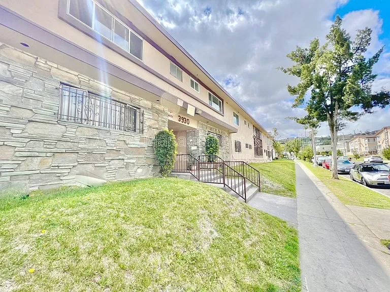 3900 Nicolet Ave — Photo 18