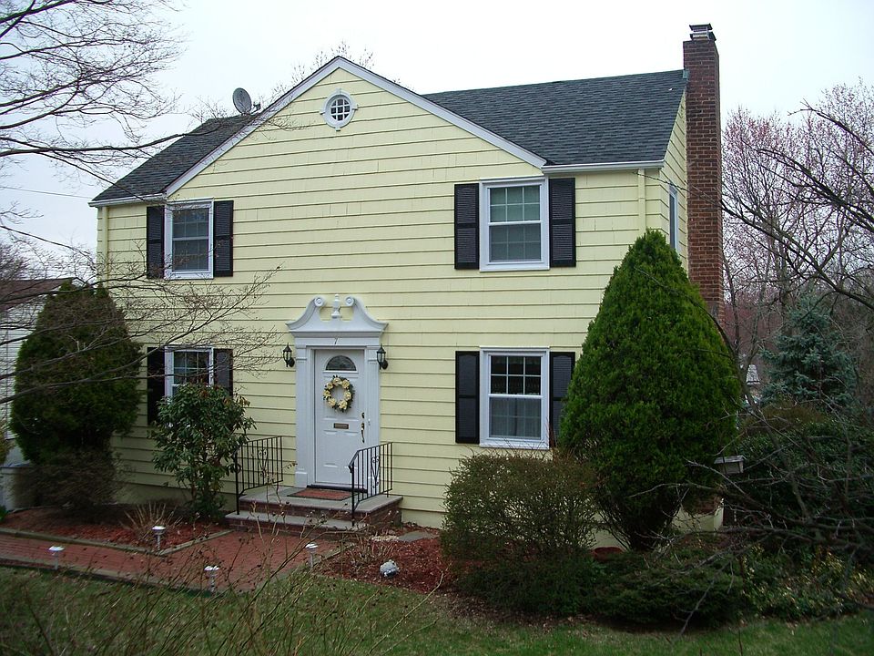 1st image of 7 Hillside Ave