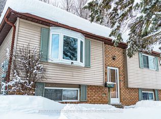 829 Birchwood Dr, Midland, ON L4R 4Y3