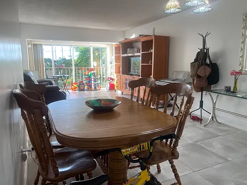 9170 Fontainebleau Blvd Photo 1