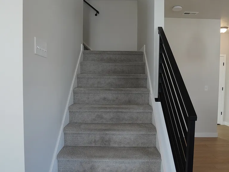 2143 W Natalie Ave — Photo 9