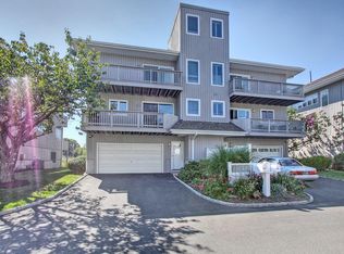 123 College Pl, Fairfield, CT 06824