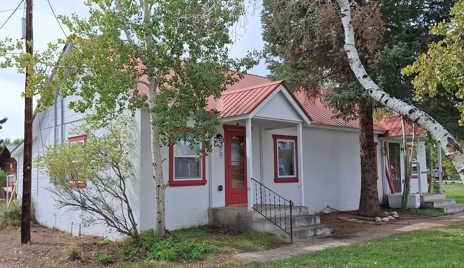 1 Bedroom Gunnison Rental — Photo 1
