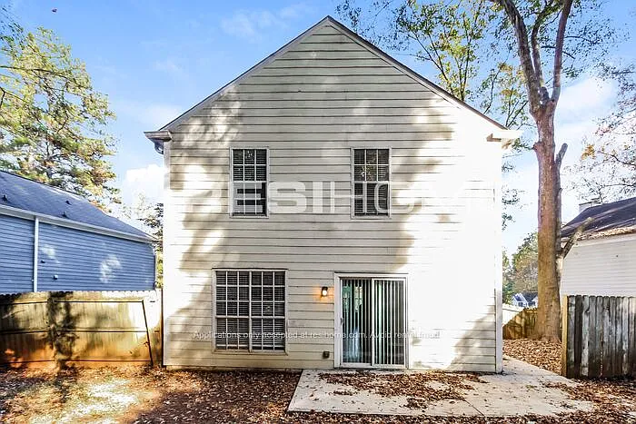 770 Brittany Ct — Photo 17
