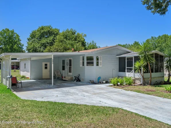18076 Carrolwood Dr, Brooksville, FL 34604