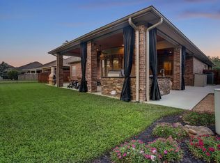 25466 Vinechase Dr, Porter, TX 77365