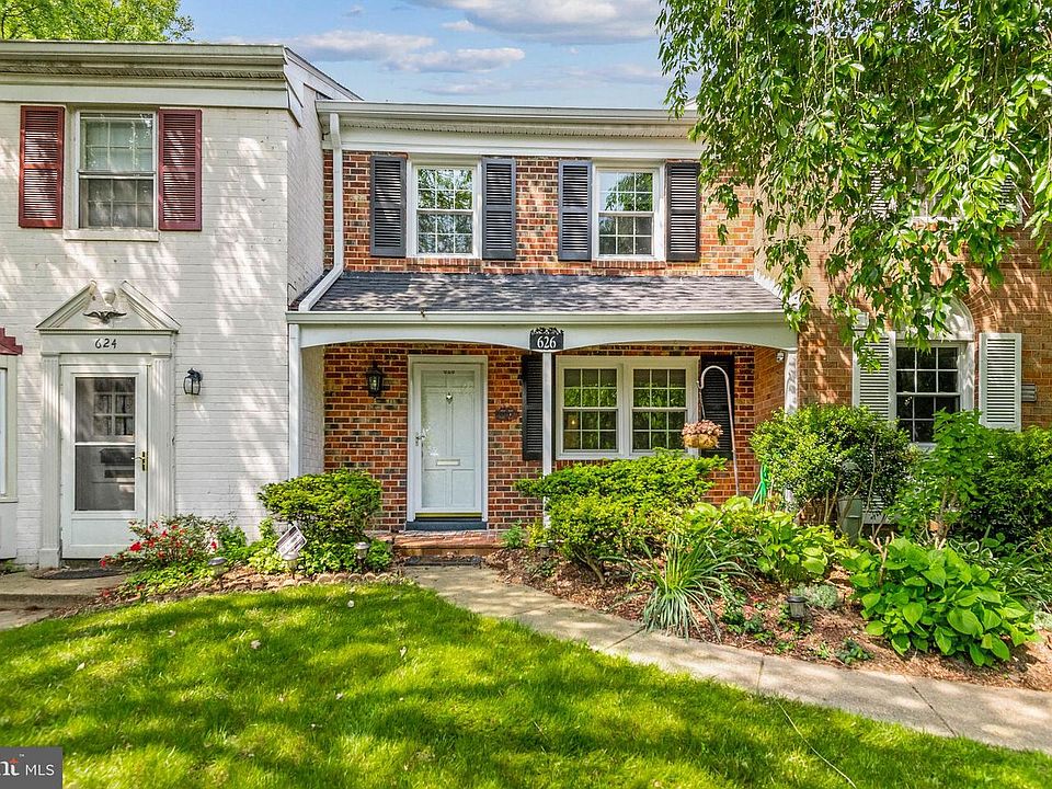 1st image of 626 Azalea Dr #2