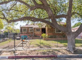 19100 Archwood St, Reseda, CA 91335