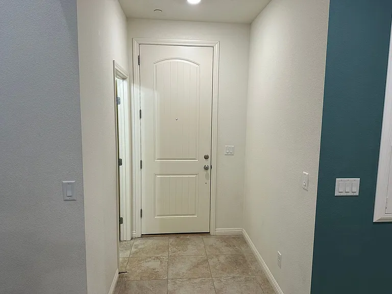 2983 Duverney Ave — Photo 6