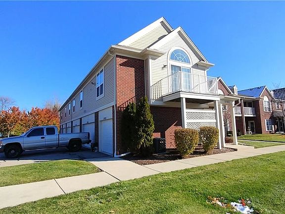 2nd image of 27021 Carrington Pl
