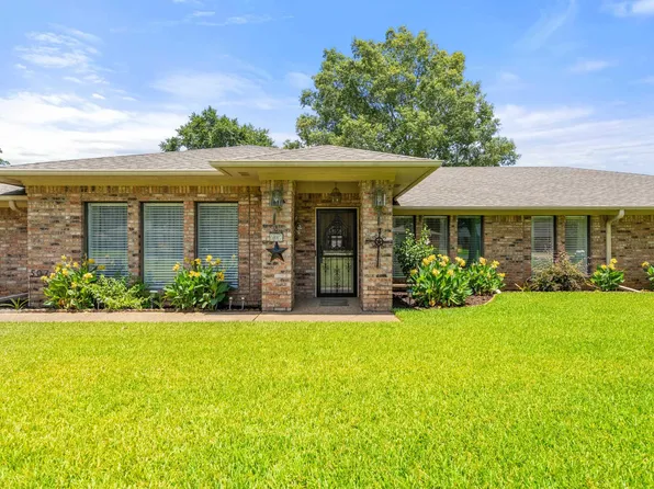 507 Ridgeway Ln, Chandler, TX 75758