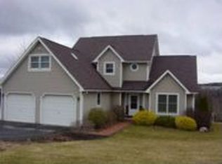 1207 Franklin Dr, Bloomsburg, PA 17815