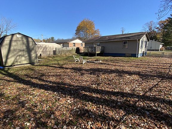 5th image of 214 Joy St