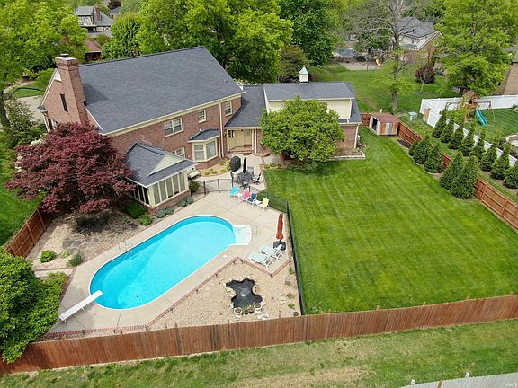 5th image of 7861 Brookshire Ct