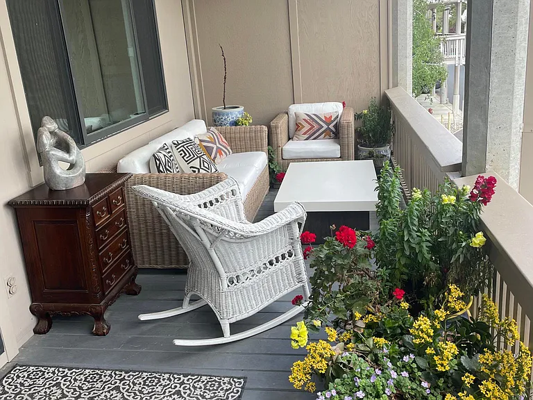 1150 Canyonwood Ct #4 — Photo 9