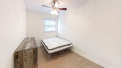 209 E Clark St #8 Photo 1 209 E Clark St #8 Photo 1