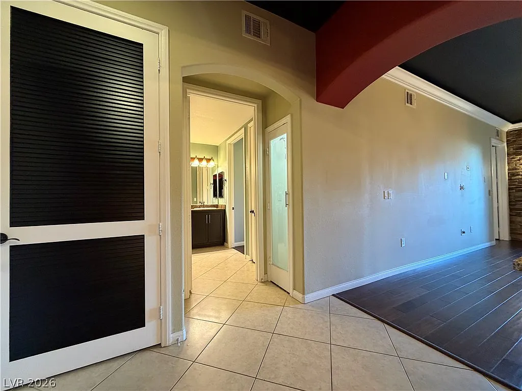 1 bed, 1.0 bath, 817 sqft, $1,495 — Photo 4