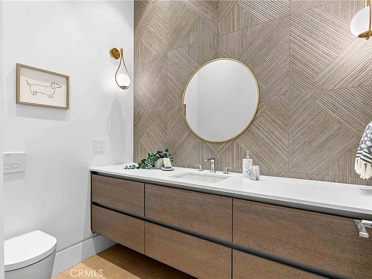 Powder room