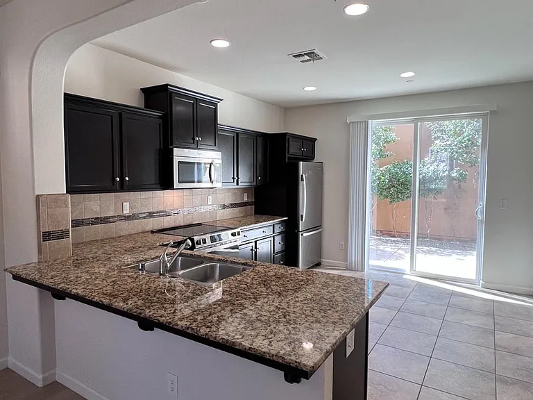 3247 W Reflections Dr — Photo 6