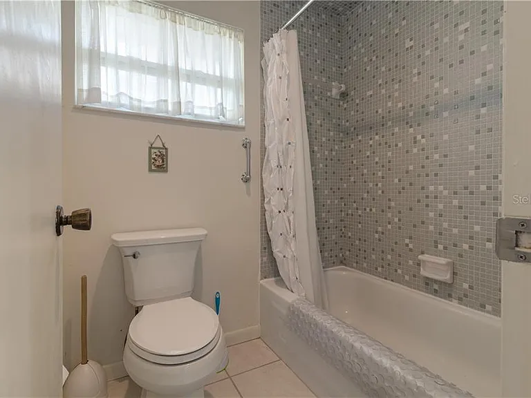 37 Oakland Hills Pl — Photo 21