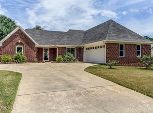 1424 Pendulum Dr, Hernando, MS 38632