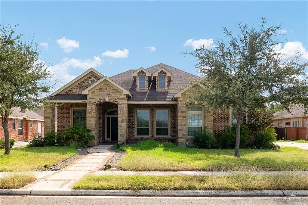 4 bed, 3.5 bath, 3437 sqft, $4,000 — Photo 1